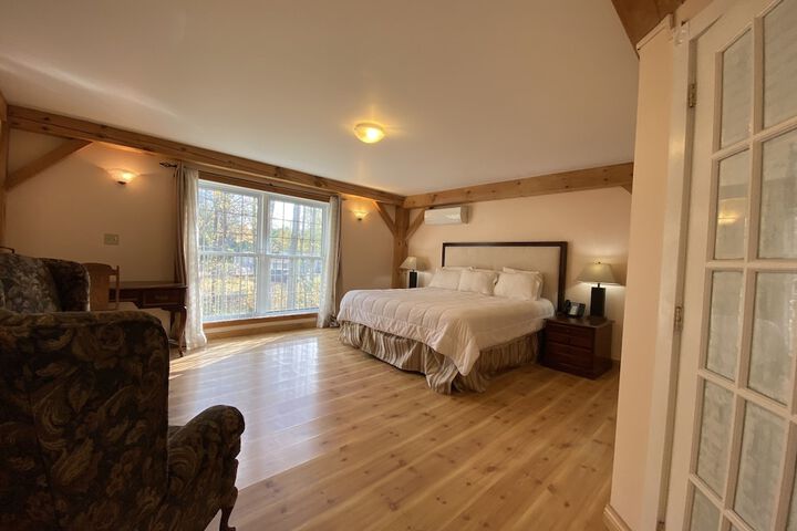 Room 4 of 48