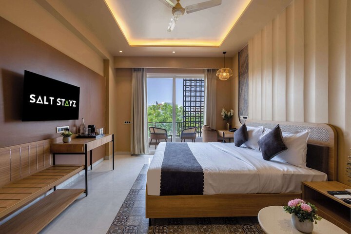 Room 28 of 67