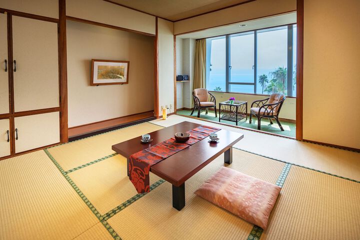 Room 7 of 42