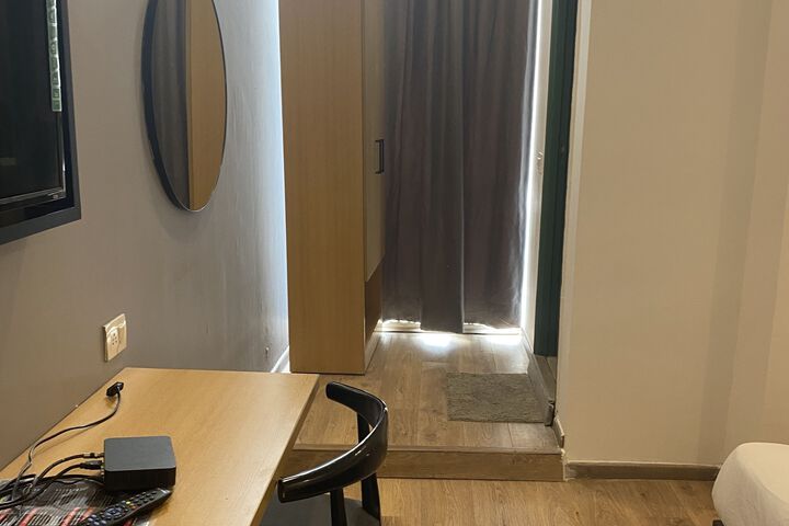Room 58 of 60