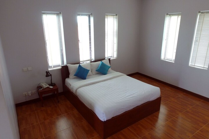 Room 12 of 41