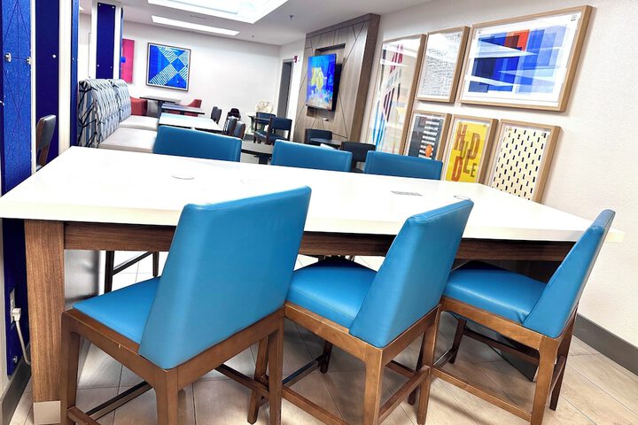 Breakfast area
