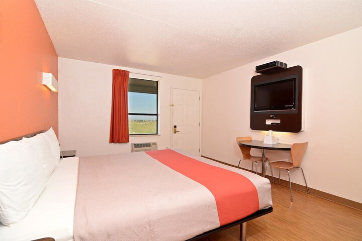 Room 20 of 28