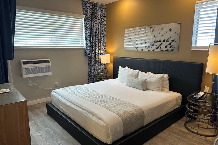 Room 30 of 59