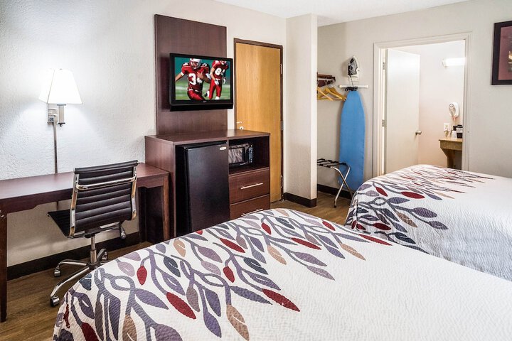 Deluxe 2 Double Beds Accessible (7 of 11)