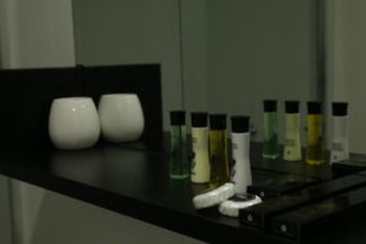Room 8 of 47