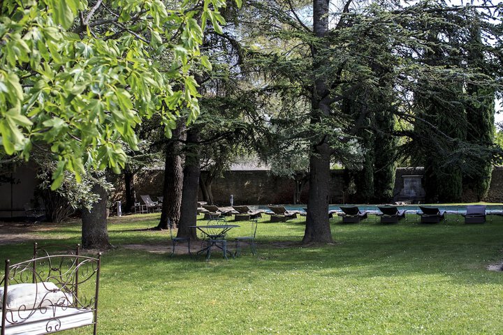 Hotel Exterior 41 of 48