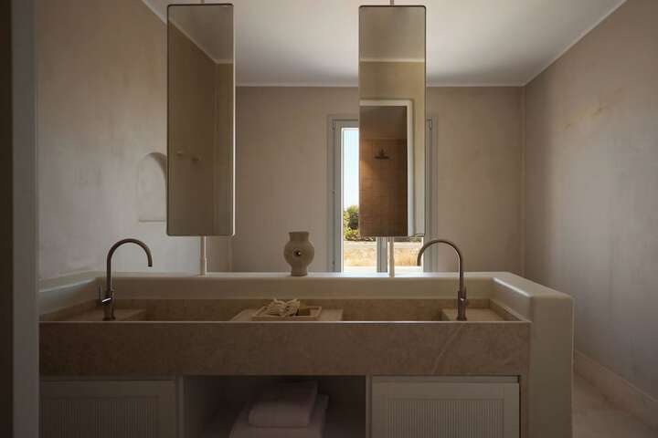 Room 45 of 85