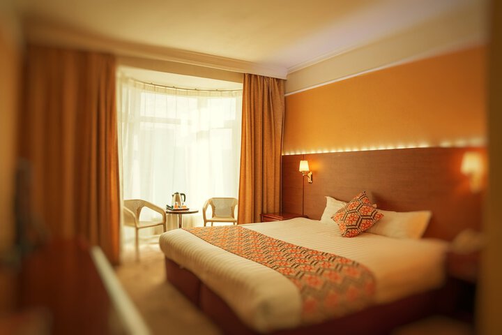 Room 28 of 62