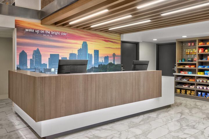 Guest Lobby