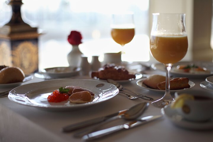 Breakfast/Coffee Service 100 of 137