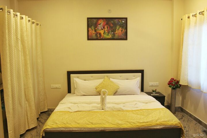 Room 5 of 20