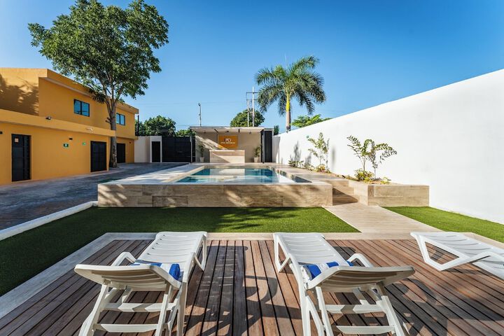 Pool 60 of 70