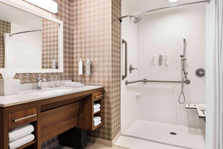 Bathroom shower