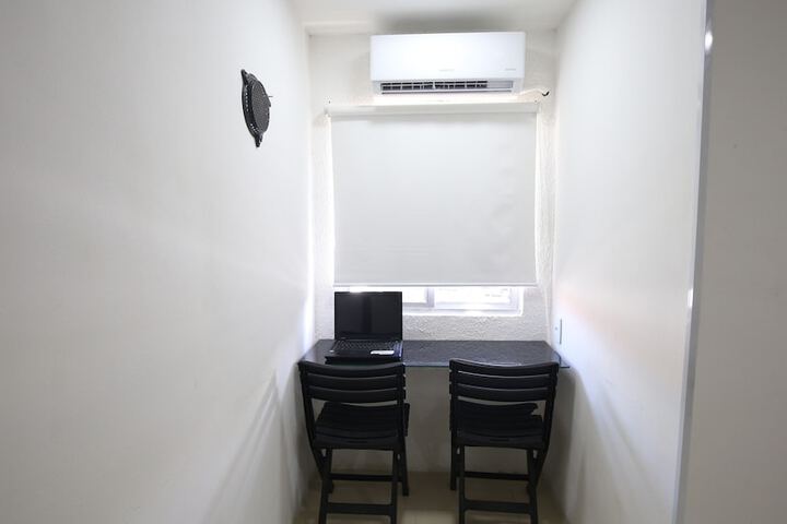 Room 28 of 89