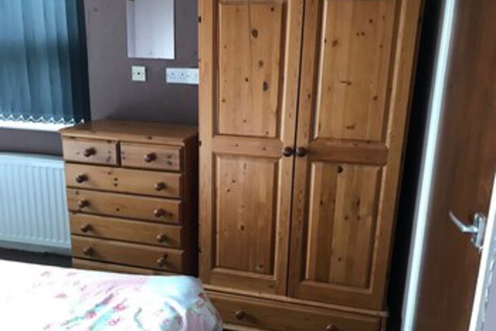 Room 17 of 28