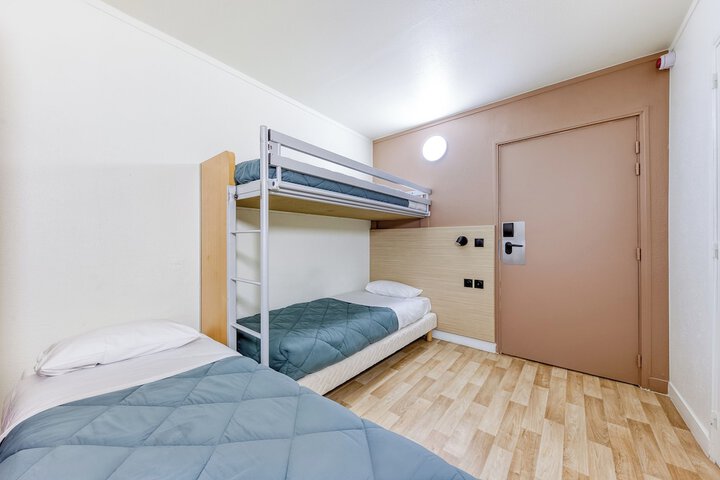 Room 8 of 55