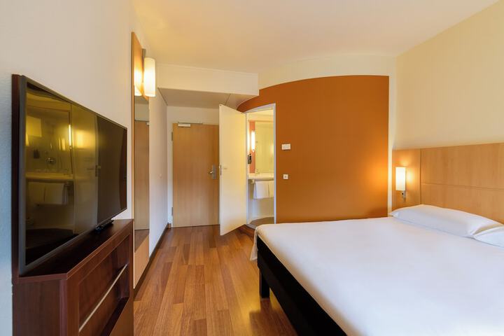 Room 22 of 70