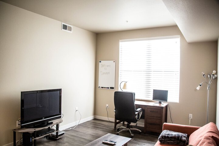 Room 11 of 24
