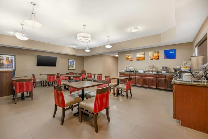Breakfast area