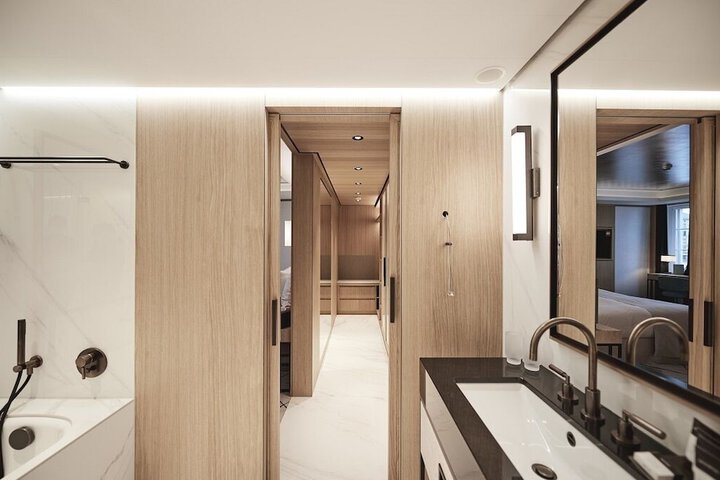 Room 48 of 72