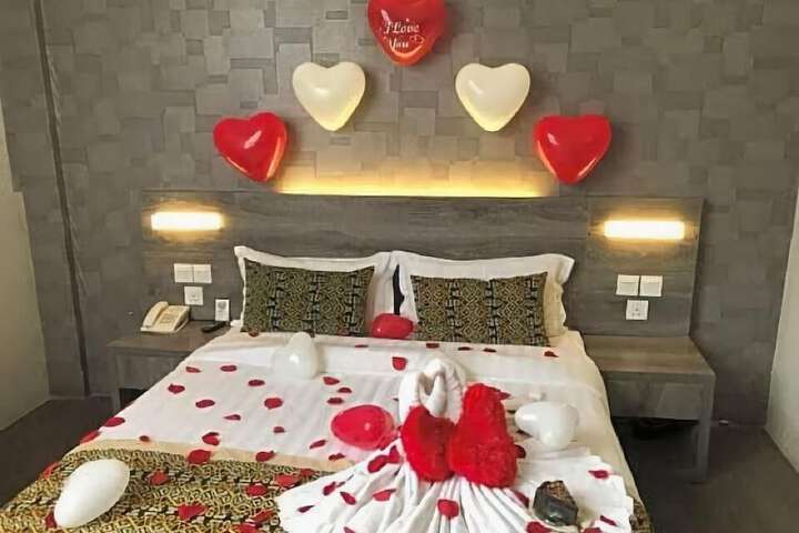 Room 9 of 22