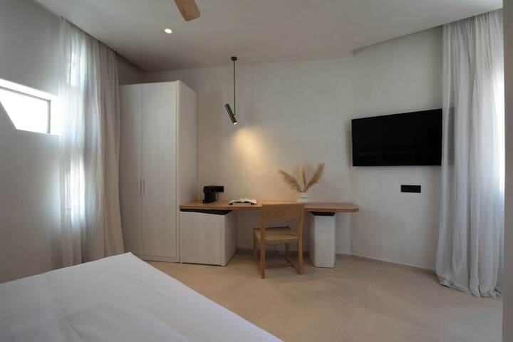 Room 26 of 121