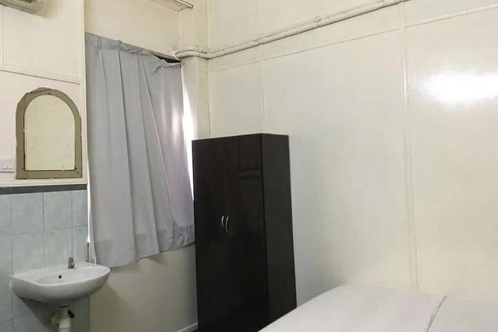 Room 20 of 68