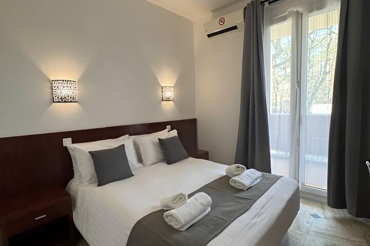 Hôtel du Parc in Aulnay-sous-Bois