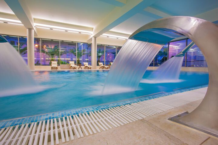 Pool 56 of 97