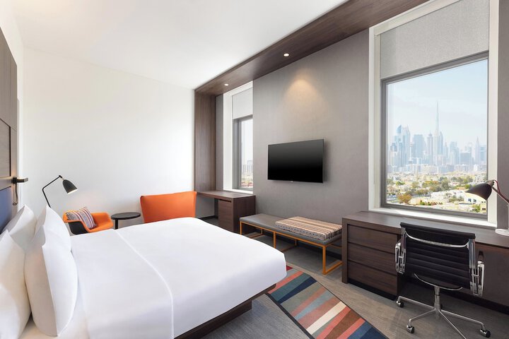 Room 16 of 50