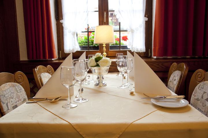 Dining 24 of 58