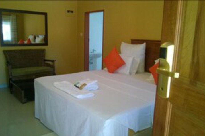 Room 28 of 39