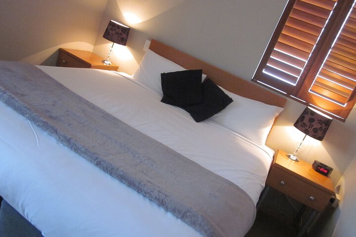 Room 3 of 56