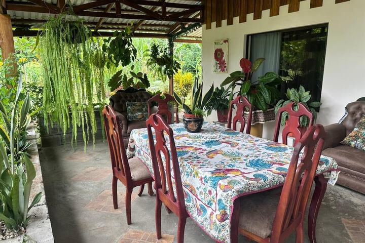Dining 5 of 7