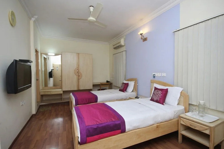 Room 3 of 15