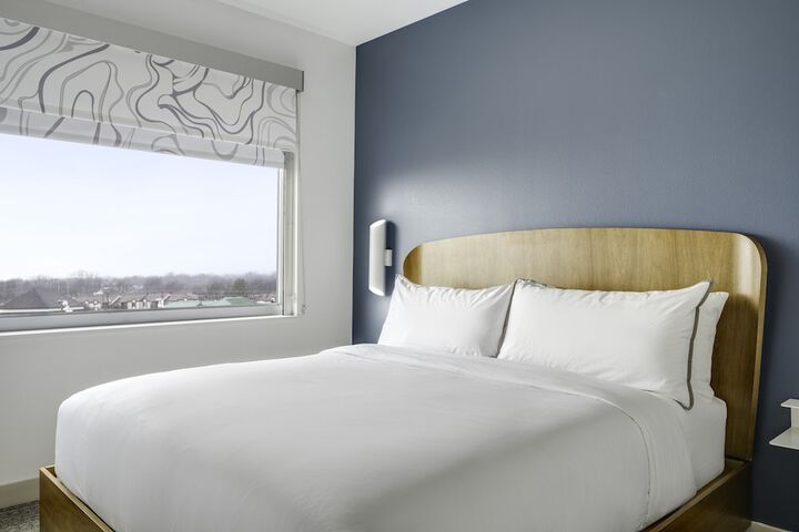Room 10 of 73