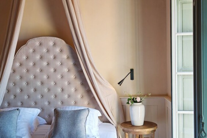 Room 40 of 70