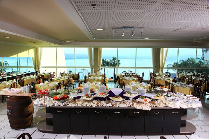 Dining Photos