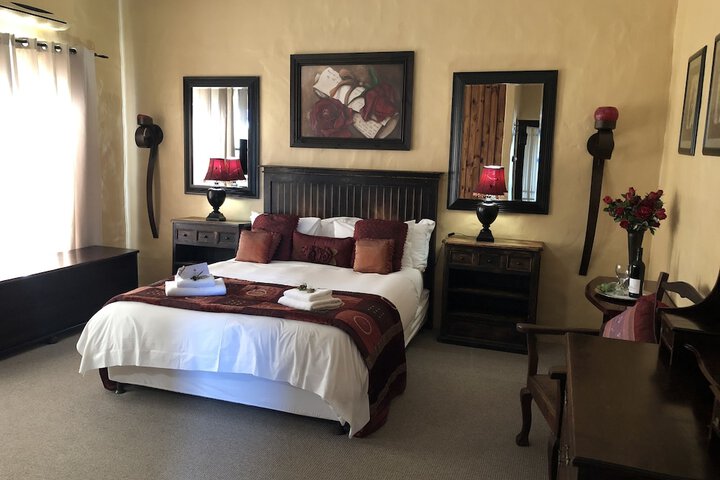 Room 15 of 104