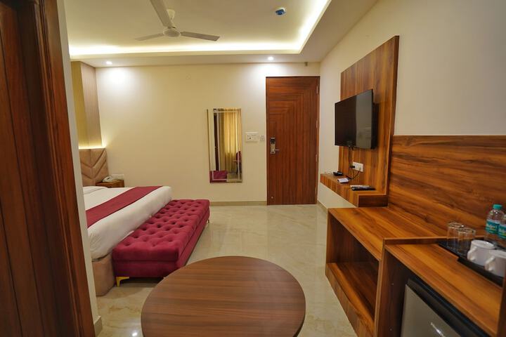 Room 5 of 21