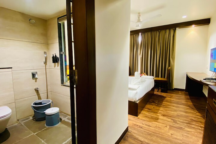 Room 40 of 70