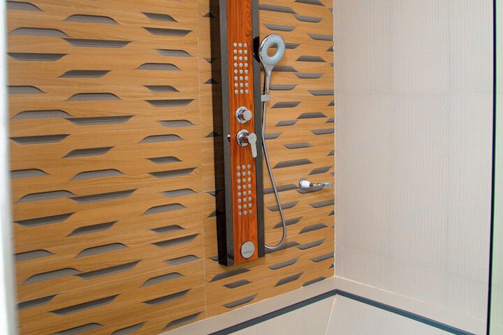 Room 5 of 19