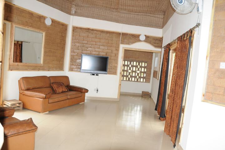 Room 16 of 44