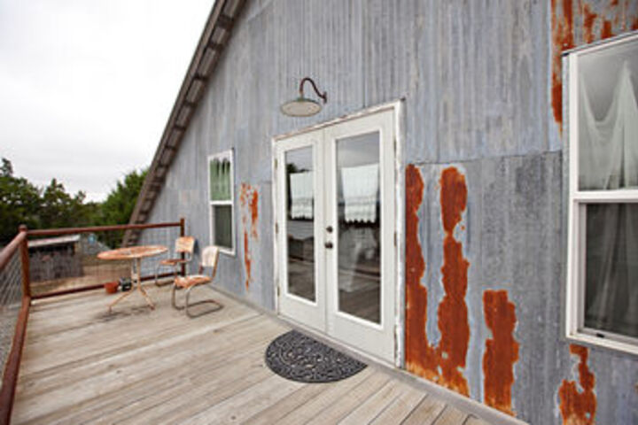 Exterior of Alyssas Loft