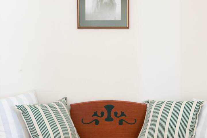 Room 20 of 38