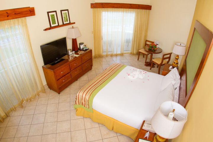 Room 4 of 67