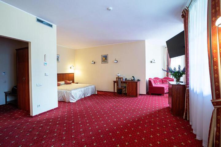 Photo 12
