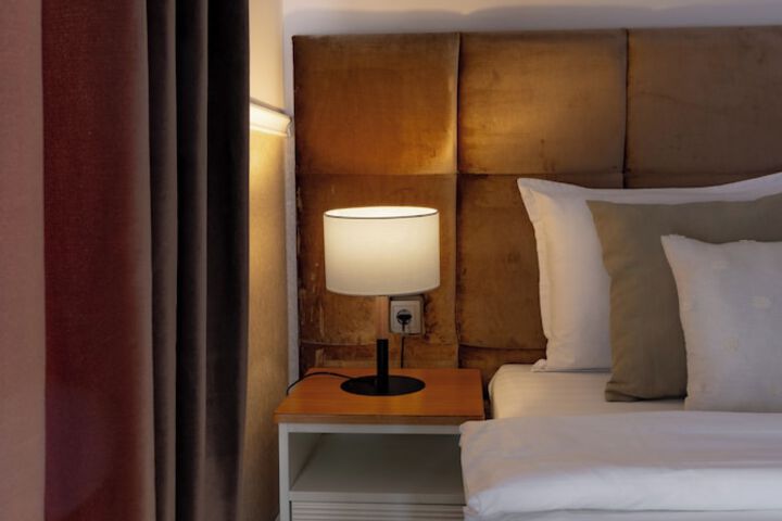 Room 15 of 26