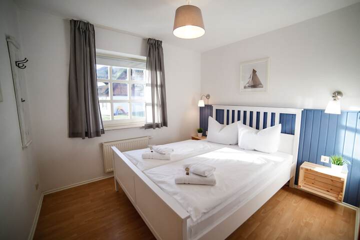 Room 3 of 45